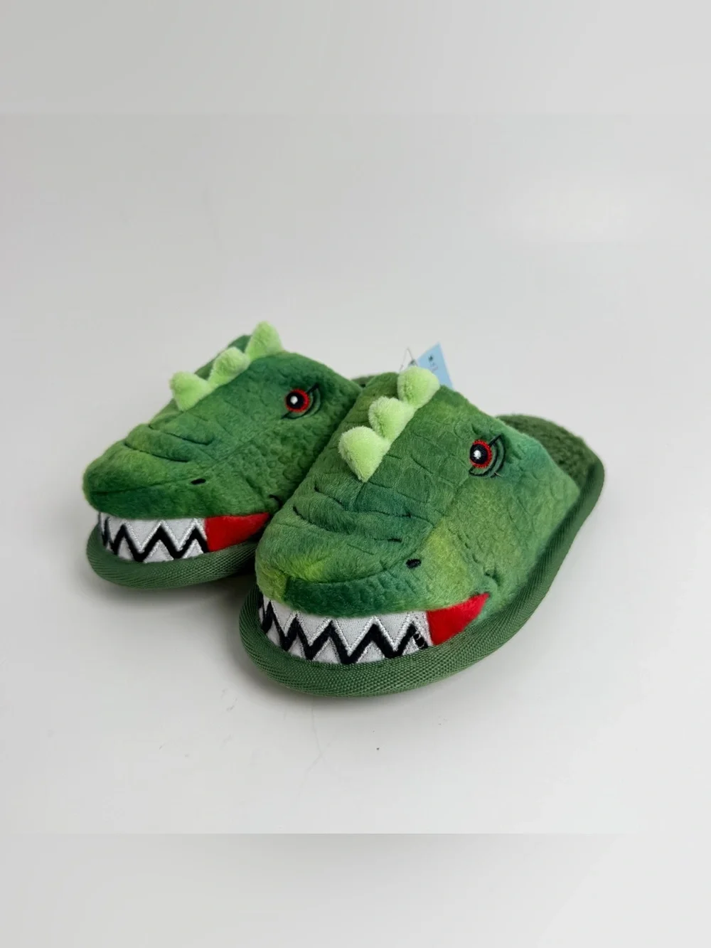Cat & Jack Green Plush Crocodile Kids Slippers